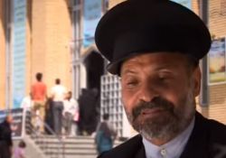 فیلم مستند «ده کیلومتر دورتر»        www.filimo.com/m/5awF2