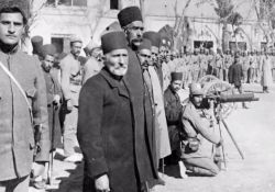 فیلم مستند «ما همه سربازیم»         www.filimo.com/m/t9Uny