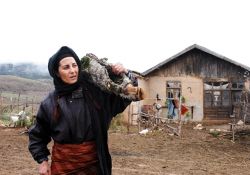 فیلم سینمایی گیلانه  www.filimo.com/m/weo1k