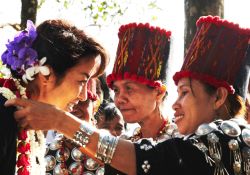 فیلم سینمایی بانو  www.filimo.com/m/c082P