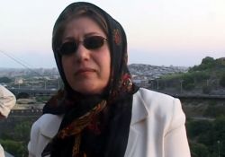 فیلم مستند زندگی آنجاست   www.filimo.com/m/l58ah