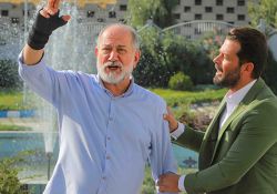 فیلم سینمایی سلفی با دموکراسی   www.filimo.com/m/3ripb