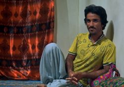 فیلم مستند ناقوس دریا   www.filimo.com/m/8p42f