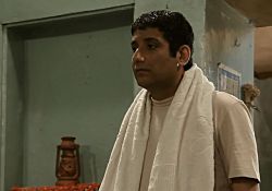 فیلم سینمایی مروا   www.filimo.com/m/rwbio