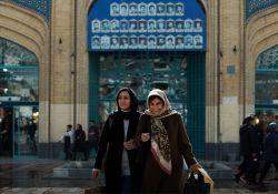 فیلم سینمایی بدون قرار قبلی   www.filimo.com/m/lacxj