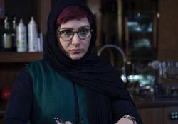 فیلم سینمایی بی نامی  www.filimo.com/m/hekuz