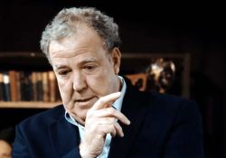 فیلم مستند تروکاژ  www.filimo.com/m/gk9ca