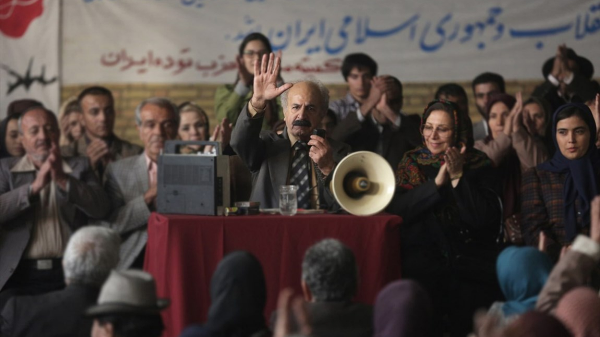 واکنش اولیه منتقدان به «لباس شخصی» ساخته امیرعباس ربیعی؛ روزهای سخت و مشکوک