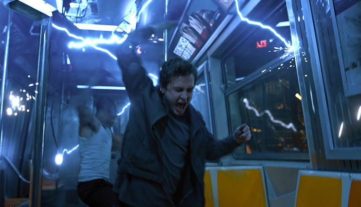 توماس کوکوئرل در نمایی از فیلم اتاق فرار 2