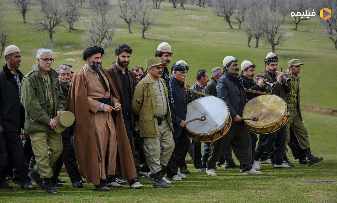 نقدی بر سرو زیر آب