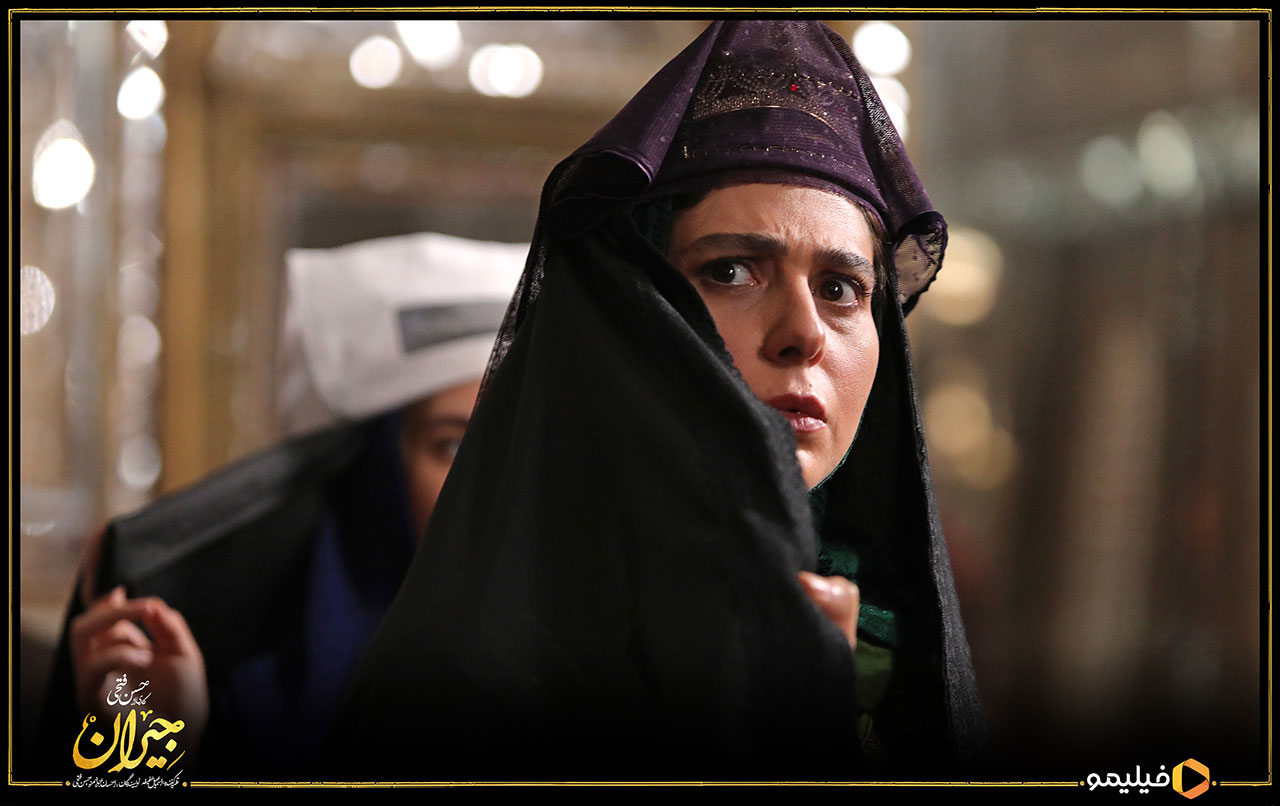 رعنا آزادی ور در نقش تاجی