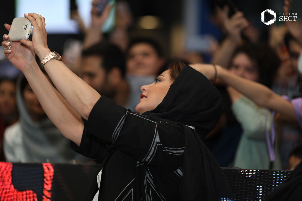طناز طباطبایی در اکران یاغی در شیراز