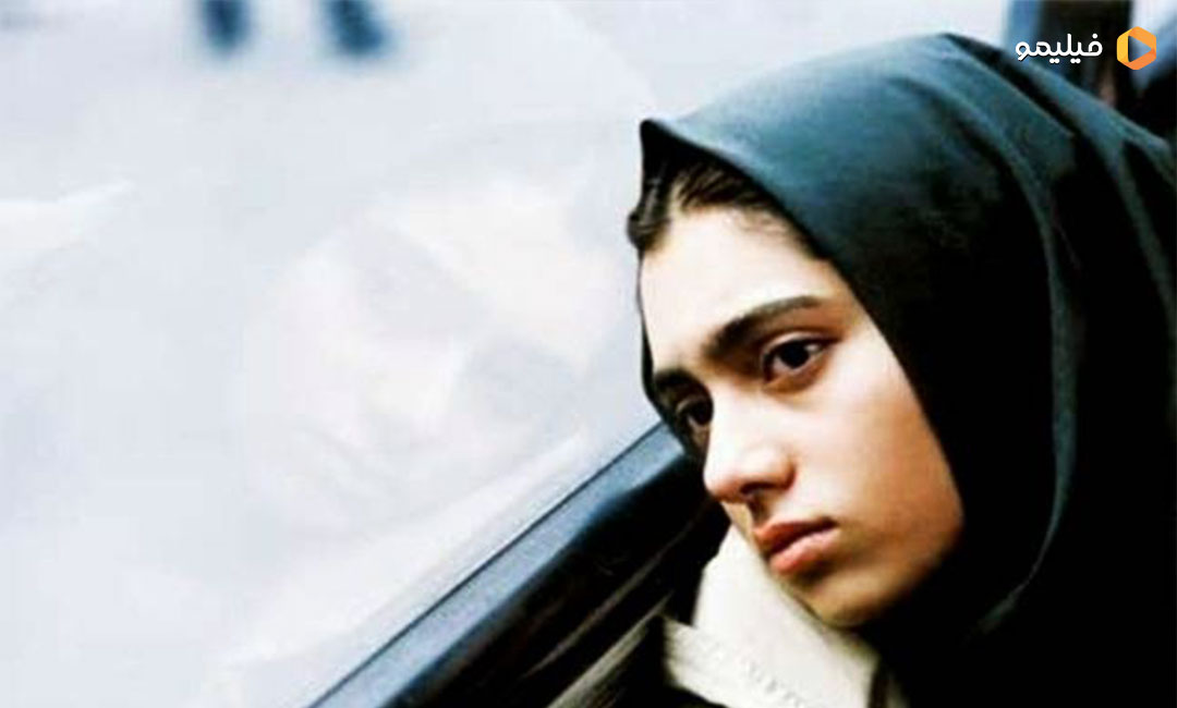 پگاه آهنگرانی در فیلم دختری با کفش های کتانی