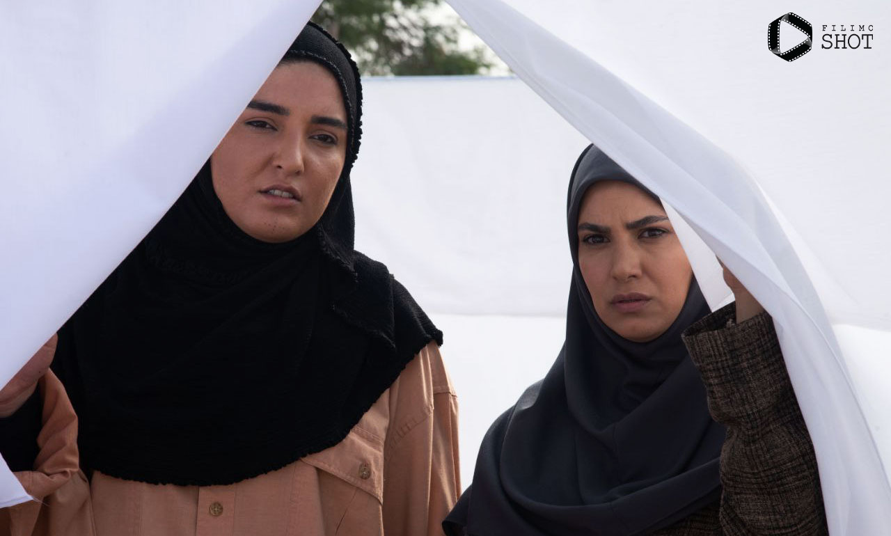 فیلم دست ناپیدا