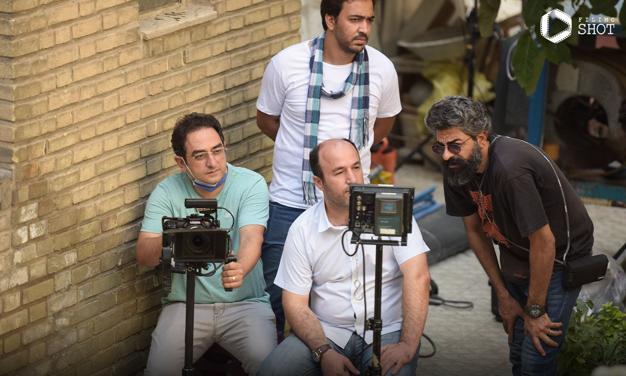 فیلم هولیا