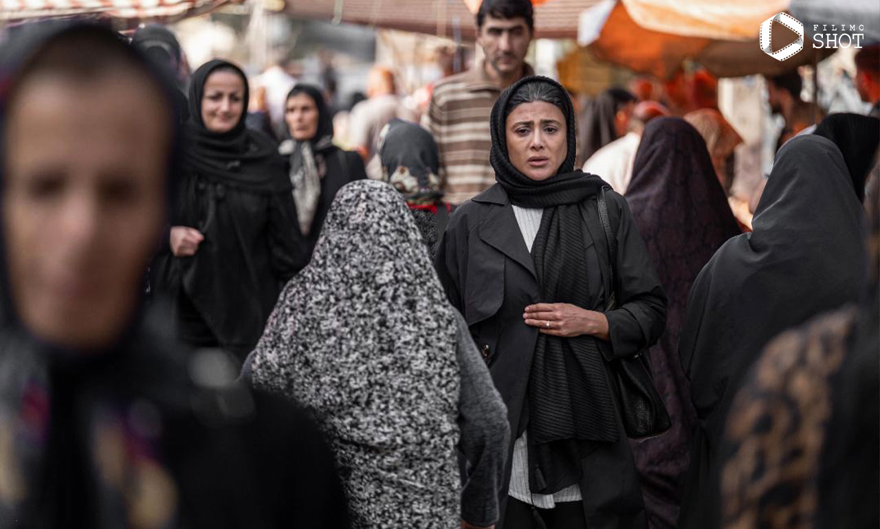 آزاده صمدی در فیلم عزیز