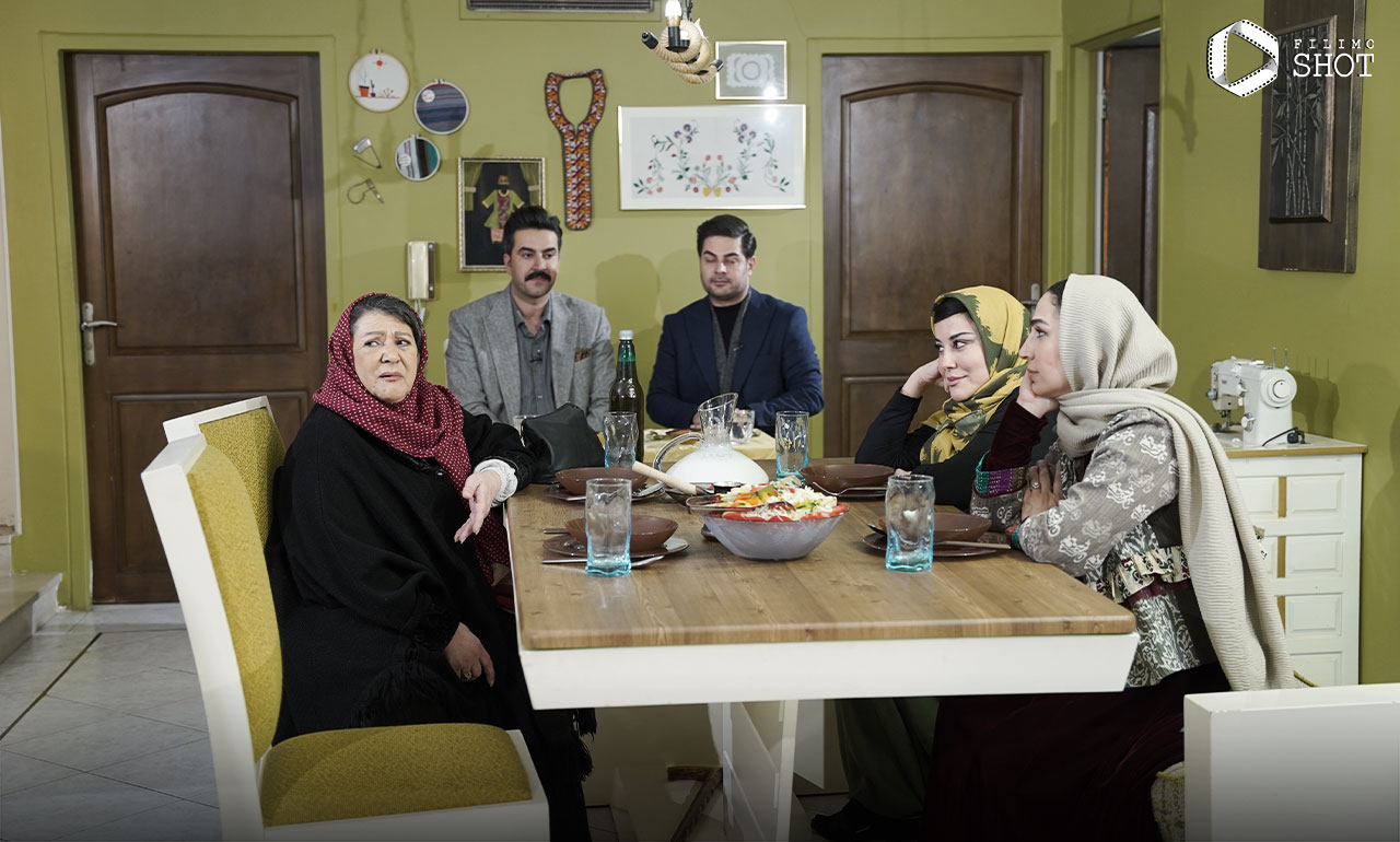 سوسن پرور و لادن ژاوه وند و سوگل طهماسبی و آشا محرابی در برنامه شام ایرانی