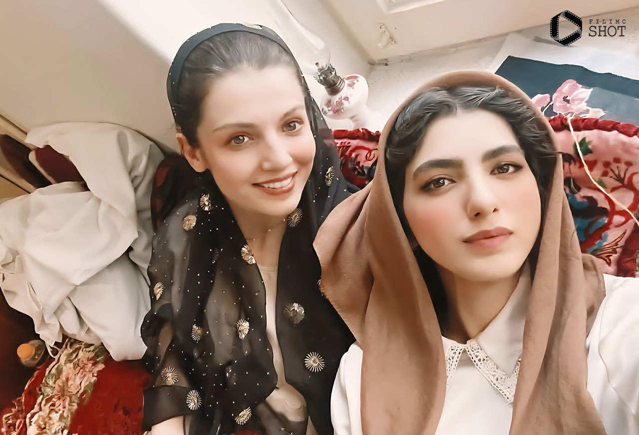 سپیده و شیرین نجات در پشت صحنه