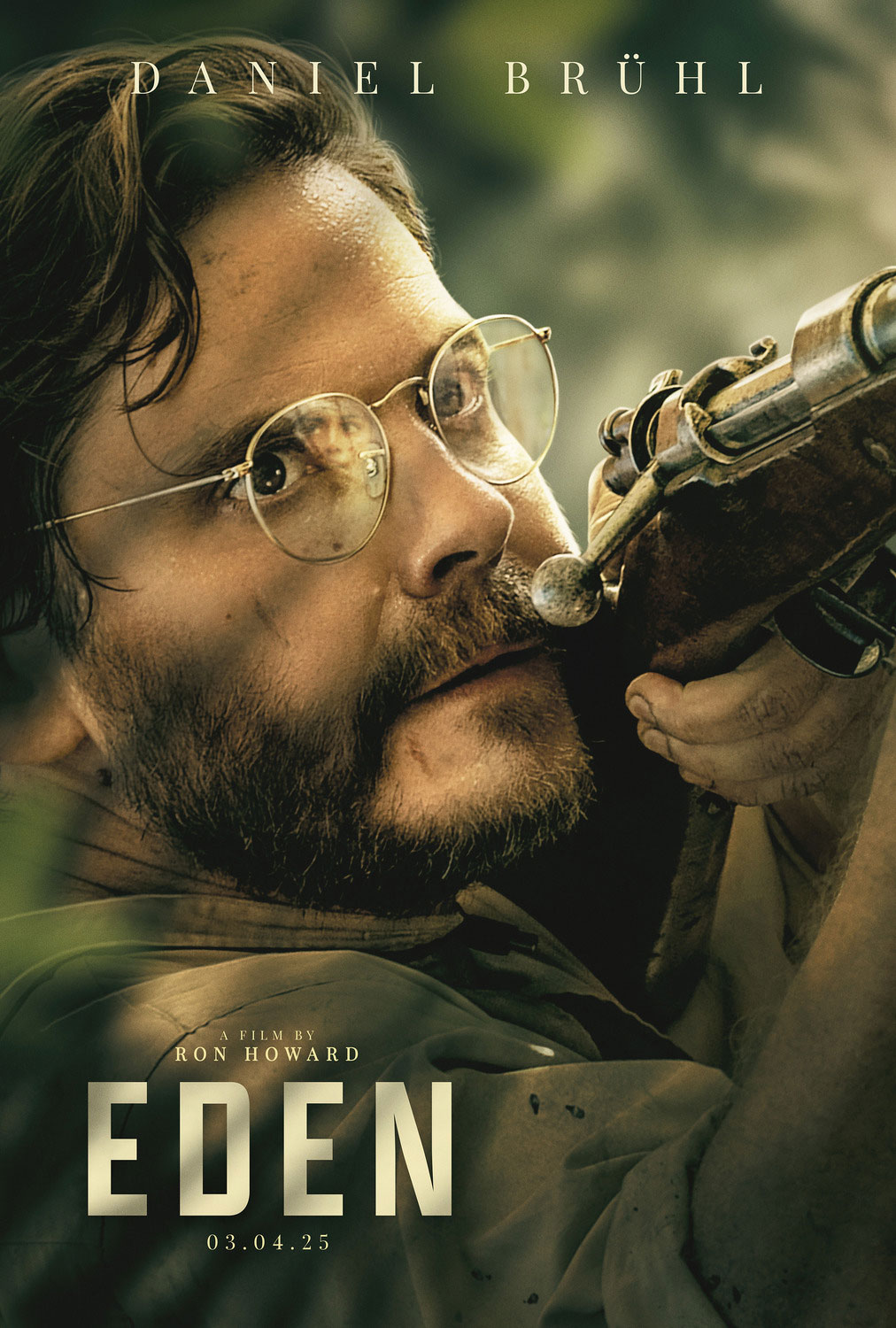 دنیل بروهل در پوستر فیلم بهشت Eden