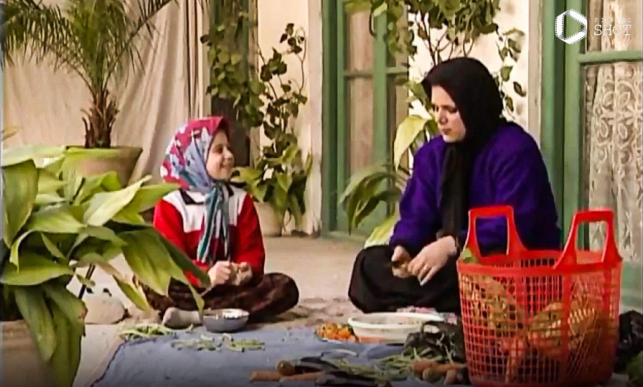 سریال تلویزیونی ماجراهای آفتاب و عزیز خانم