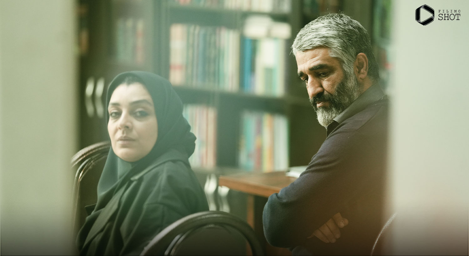 پژمان جمشیدی و ساره بیات در سریال محکوم 