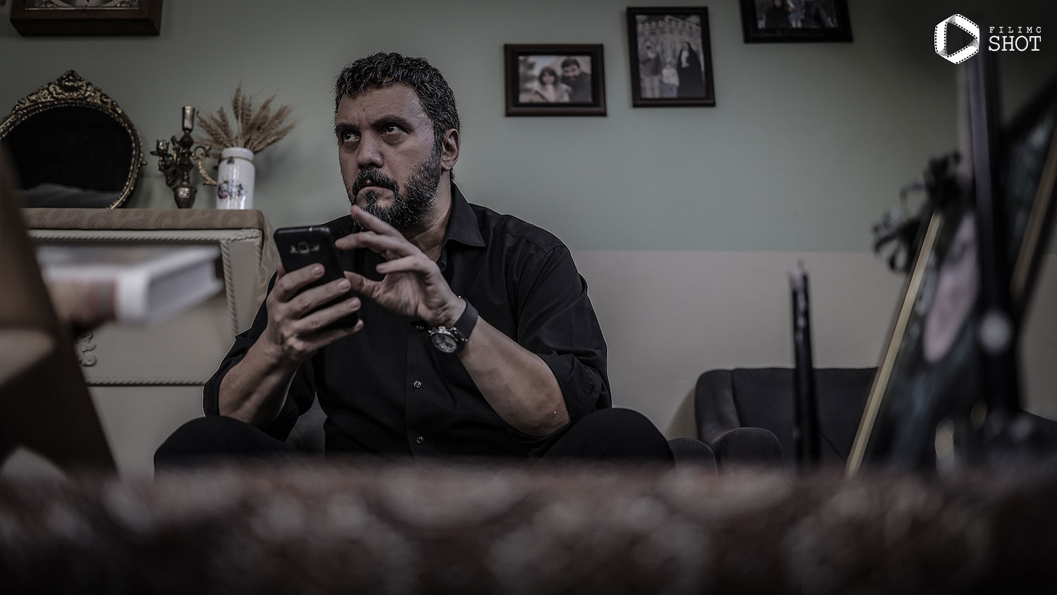کامبیز دیرباز در سریال شغال 